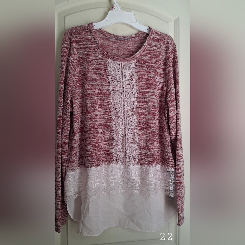 Valerie Stevens Two-Tone Sweater with‎ Floral Lace & Short Fringe Sz M Boho Lace